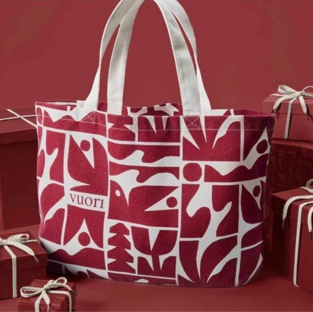 Vuori Graphic Canvas Tote Limited Cottage Festive Casual NWOT Add On Gift Copy
